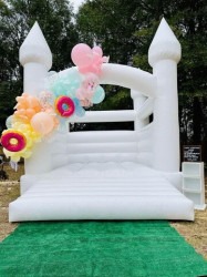 white castle 4 1711352425 White Wedding/Gender Reveal Castle Bounce House (Balloons)