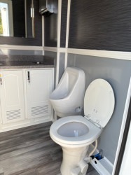 ME8f3d53761ab657b634b6ea7f62d151df 1762549046 Portable Restrooms